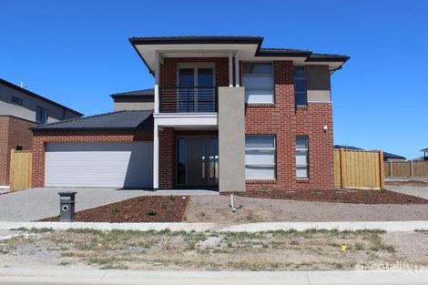 Property photo of 24 Bayvista Circuit Point Cook VIC 3030