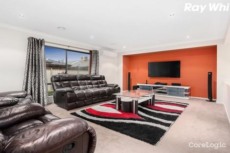 Property photo of 23 Inspiration Circuit Pakenham VIC 3810