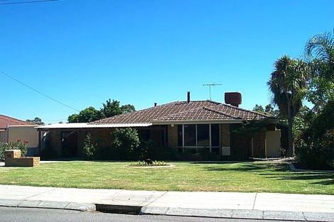 90 Glenbawn Dr, South Lake, WA 6164