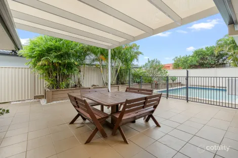 Property photo of 26 Frankston Court Robina QLD 4226