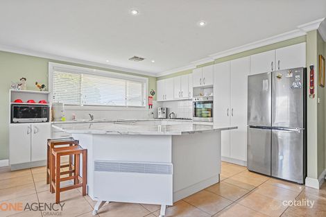 Property photo of 40 William Maker Drive Orange NSW 2800