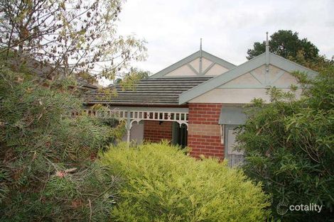 Property photo of 4 Piccadilly Close Greensborough VIC 3088