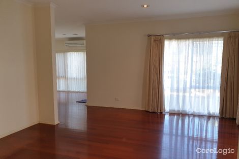 Property photo of 2 Hawthorn Way Glen Waverley VIC 3150