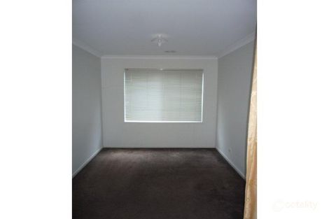 Property photo of 4 Benmar Place Lyndhurst VIC 3975