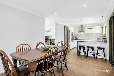 Property photo of 11 Jacaranda Road Capalaba QLD 4157