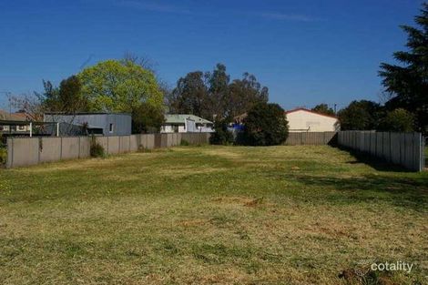 16 Stewart St, Cowra, NSW 2794