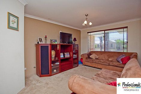 Property photo of 5 Woodview Retreat Caversham WA 6055