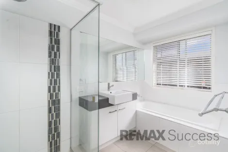 Property photo of 23 Opperman Drive Kearneys Spring QLD 4350