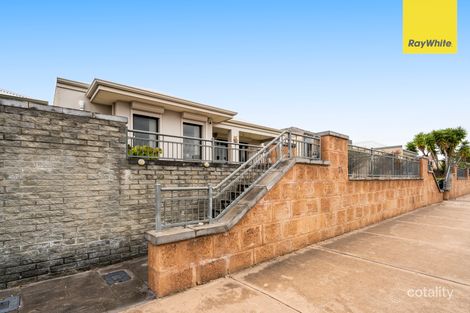Property photo of 74 Brixton Crescent Ellenbrook WA 6069