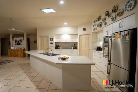 Property photo of 9 Anzac Place Gulmarrad NSW 2463