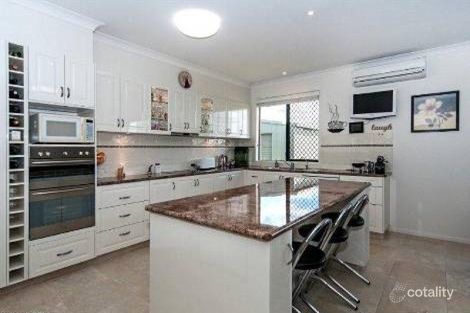 Property photo of 22 Kingfisher Drive Highfields QLD 4352