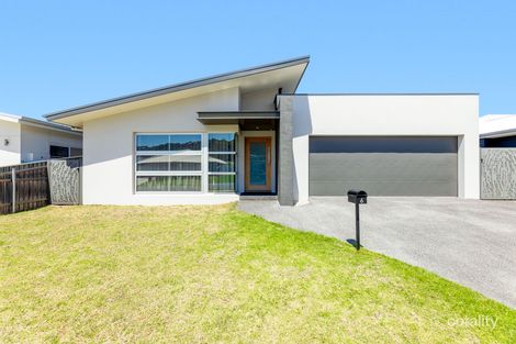 6 Dawarra St, Tomakin, NSW 2537