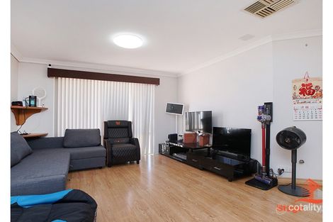 Property photo of 32 Yarrow Drive Bennett Springs WA 6063