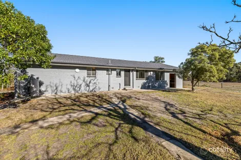 Property photo of 695 North Road Cranbourne South VIC 3977