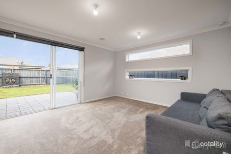 Property photo of 6 Devine Drive Pakenham VIC 3810