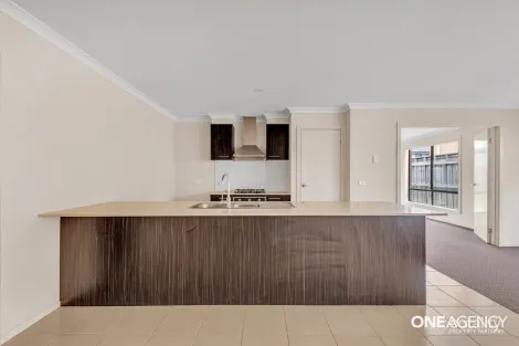Property photo of 5 Anchor Crescent Point Cook VIC 3030