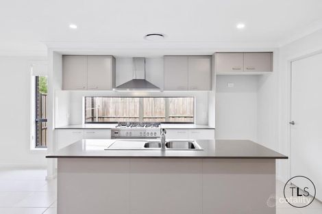 Property photo of 1 Avior Street Box Hill NSW 2765