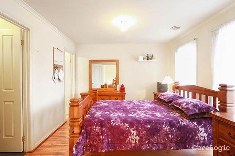 Property photo of 33 Stephellen Way Cranbourne West VIC 3977