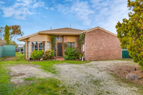 Property photo of 6 Kohurau Court Taylors Lakes VIC 3038