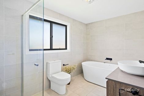 Property photo of 2 Mallangong Close Figtree NSW 2525