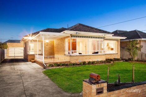 32 Catherine Rd, Bentleigh East, VIC 3165