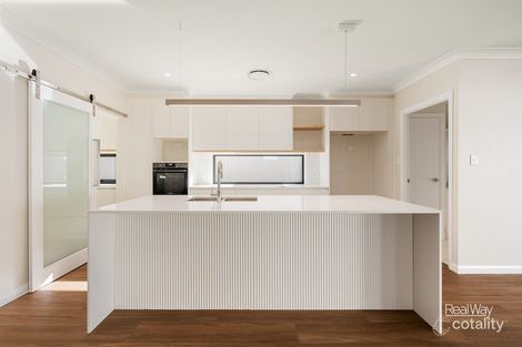 Property photo of 16 Alves Terrace Highfields QLD 4352