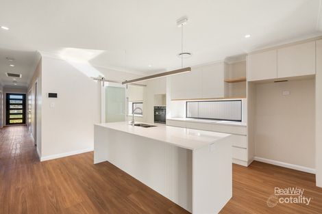 Property photo of 16 Alves Terrace Highfields QLD 4352