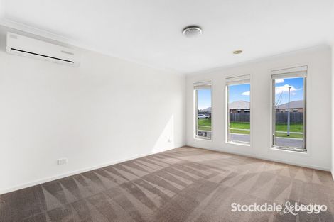 Property photo of 17 Graduation Place Churchill VIC 3842