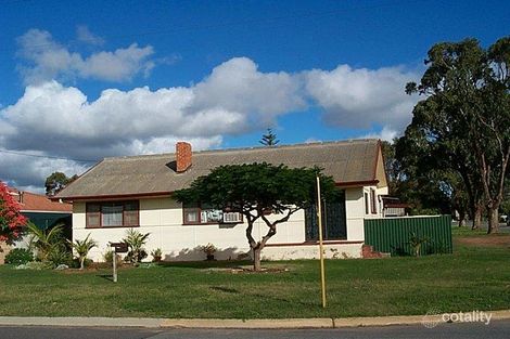 254 Sixth St, Wonthella, WA 6530