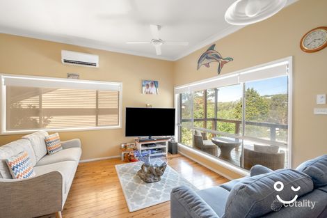 Property photo of 32 Highlands Parade Bulli NSW 2516