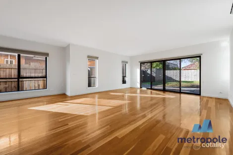 Property photo of 2B Forrest Street Bentleigh East VIC 3165