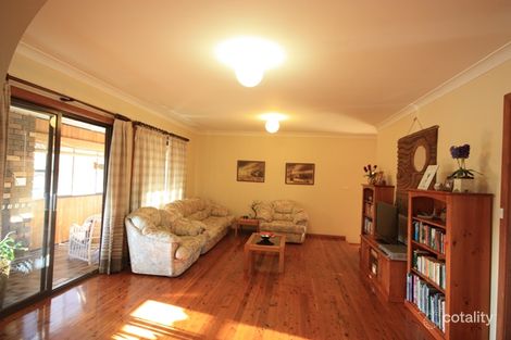 Property photo of 13 Thompson Place Camden South NSW 2570