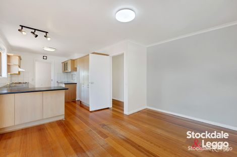 Property photo of 30 Grantley Drive Gladstone Park VIC 3043