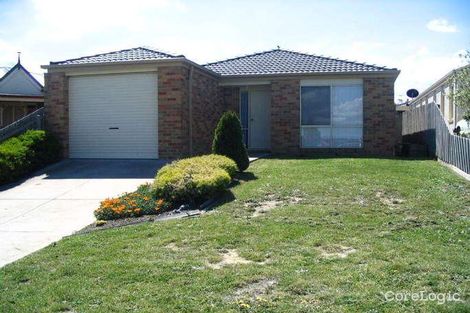 18 Hancock Dr, Berwick, VIC 3806