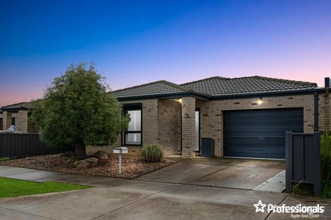 Property photo of 3/21-29 Lakewood Boulevard Melton VIC 3337