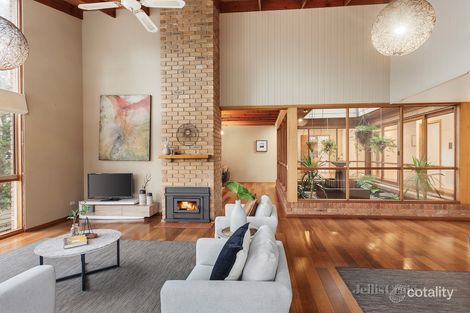 Property photo of 20 Dandallo Drive Eltham VIC 3095
