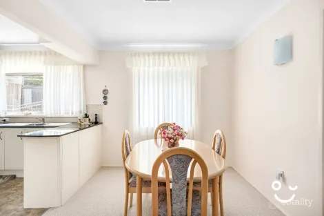 Property photo of 30 Jennifer Crescent Thirroul NSW 2515