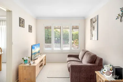 Property photo of 30 Jennifer Crescent Thirroul NSW 2515