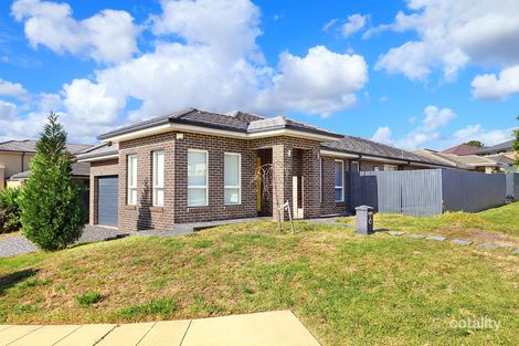 Property photo of 8 Thornbury Circuit Stanhope Gardens NSW 2768