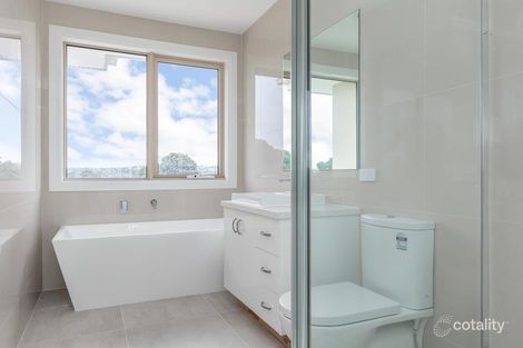 Property photo of 10B Lancelot Crescent Glen Waverley VIC 3150