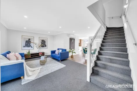 12 Dawson St, Thornhill Park, VIC 3335