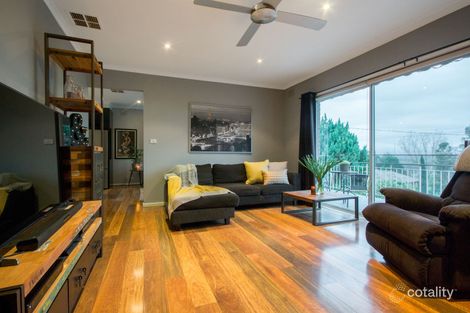 Property photo of 17 St Andrews Drive Chirnside Park VIC 3116