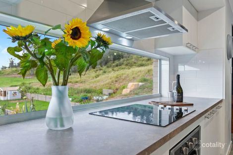 Property photo of 17 Skyline Drive Withcott QLD 4352