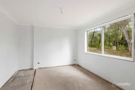 Property photo of 17 London Place Hill Top NSW 2575