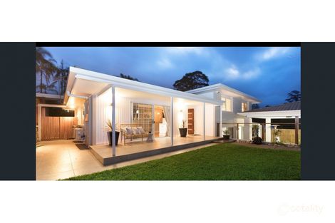 9 Kiandra St, Chapel Hill, QLD 4069