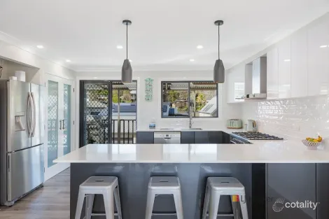 Property photo of 7 Lakeway Drive Lake Munmorah NSW 2259