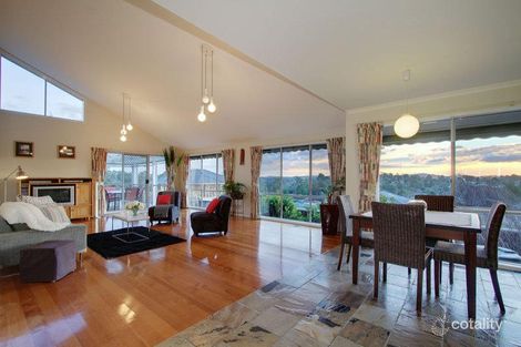 Property photo of 3 Benjamin Chase Mooroolbark VIC 3138