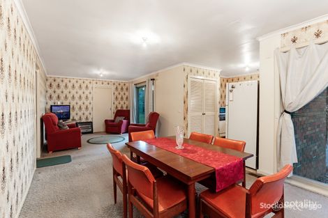 Property photo of 26 Richborough Grove Ferntree Gully VIC 3156