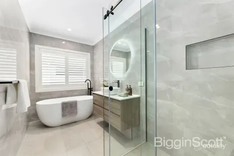 Property photo of 2 Stallion Avenue Doncaster VIC 3108