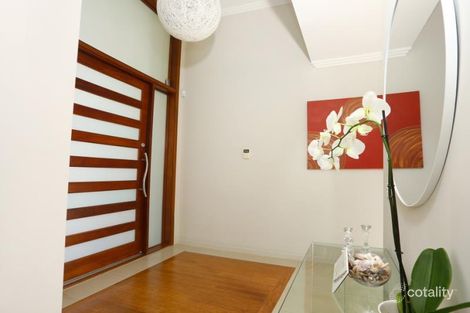 Property photo of 1024 Lakeview Terrace Benowa QLD 4217